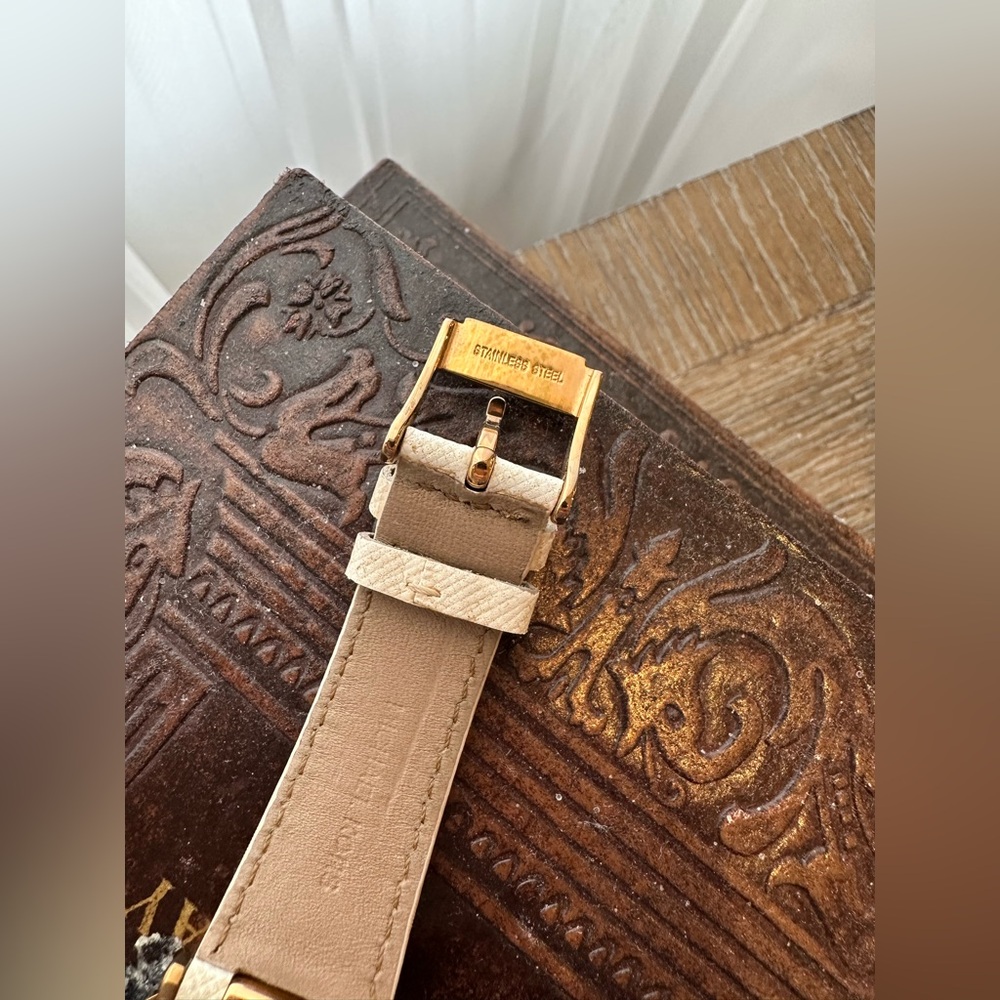 Michael Kors Women's Watch with leather band rose gold and crystals - Picture 4 of 6